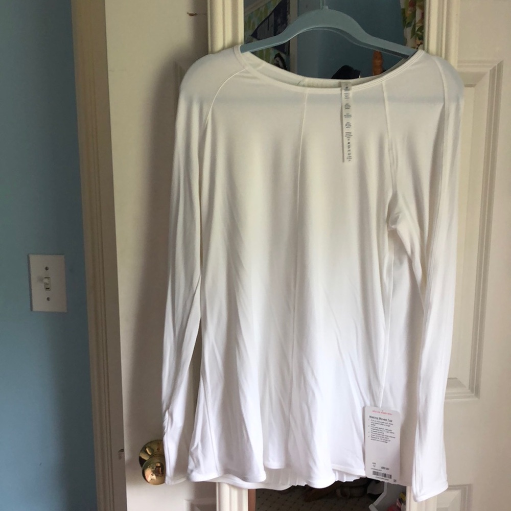 Brand new Lululemon top